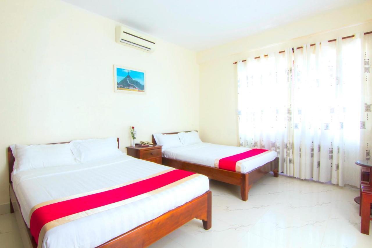 Nam Viet Hotel Vung Tau Buitenkant foto