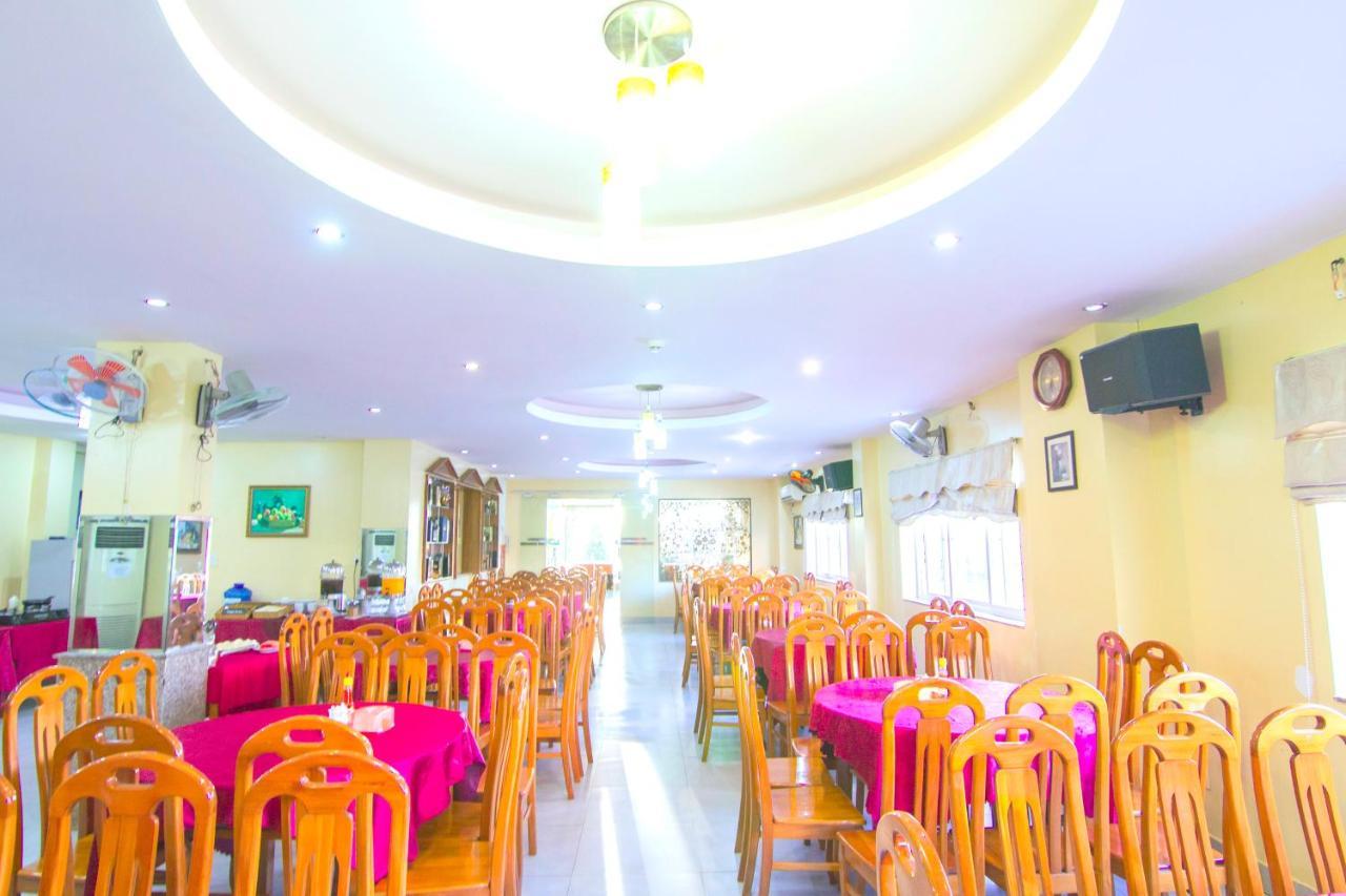 Nam Viet Hotel Vung Tau Buitenkant foto